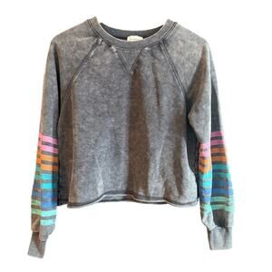 EVEREVE | Relaxed Gray Mineral Wash Crop Sweatshirt with rainbow sleeves | Small